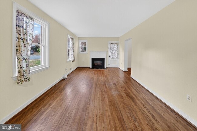 Photo - 6031 9th St N