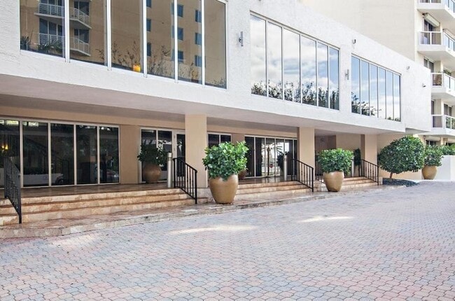 Photo - 1617 N Flagler Dr Unit 704