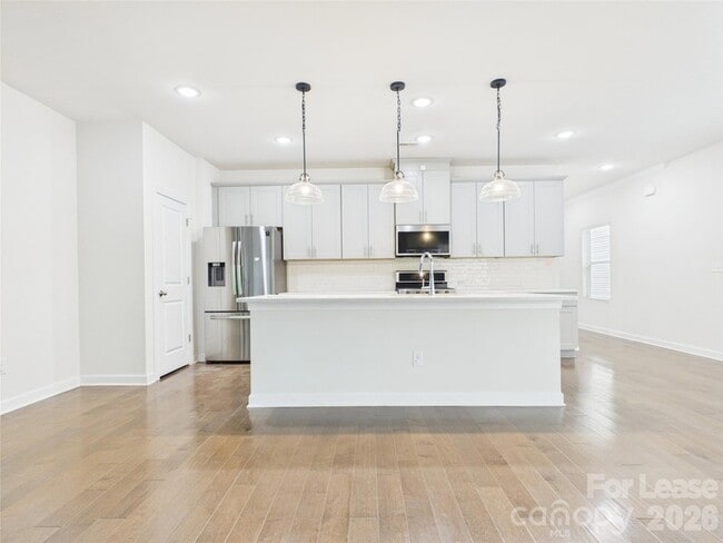 Photo - 3941 Woodland View Dr