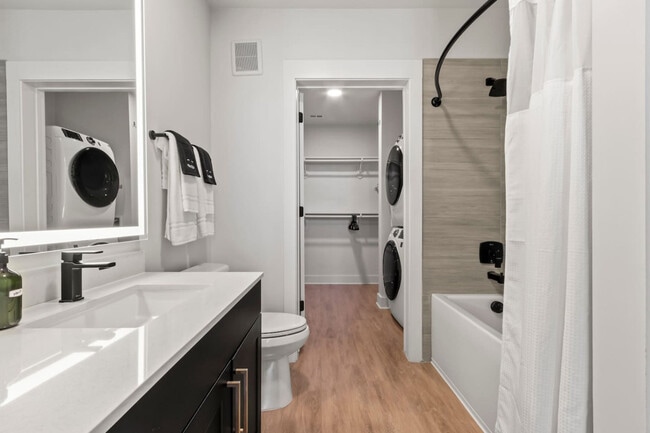 Photo - 2317 W Grace St Unit GO ID1312496P