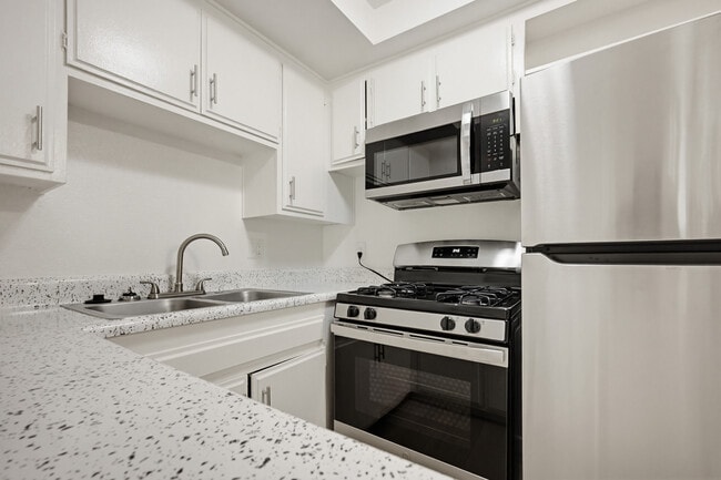 Unit 218 - VIVA Apartment Homes