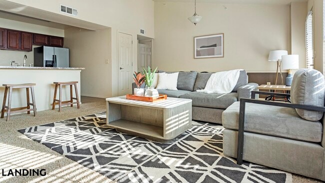 Building Photo - 2700 N 7th St Unit 4034