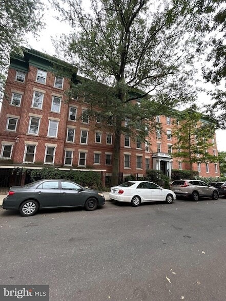 Photo - 52 Quincy Pl NW Unit 402
