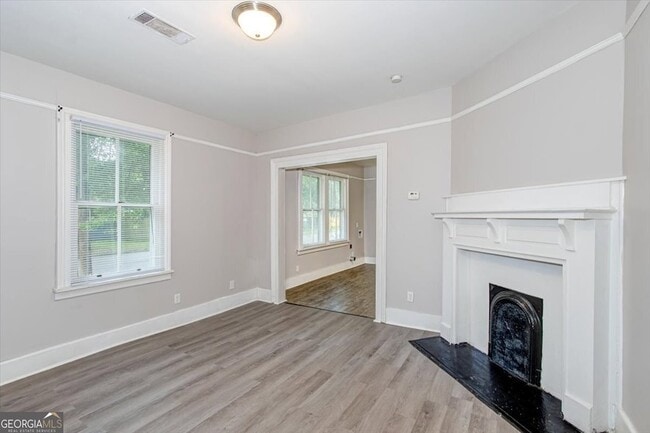 Photo - 107 Ellis St Unit B