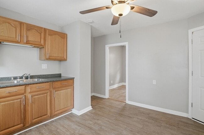 Photo - 6 Oswald St Unit 1