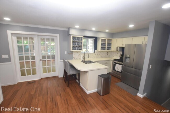 Photo - 2571 Red Arrow Dr