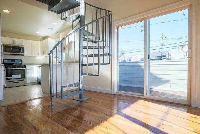 Photo - 40 Cedar Swamp Rd Unit 1001