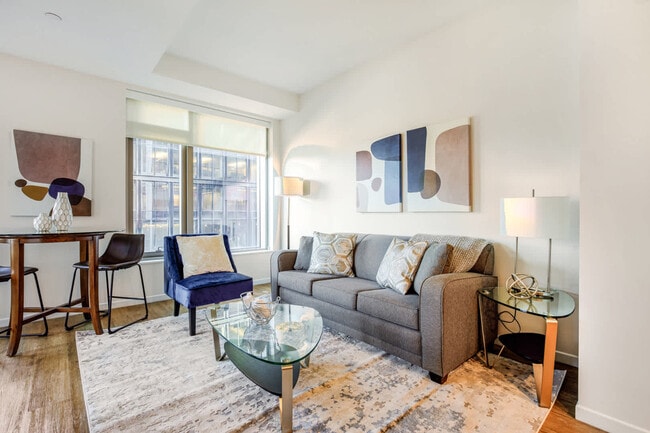 Building Photo - 131 Seaport Blvd Unit SI FL6-ID1050349P