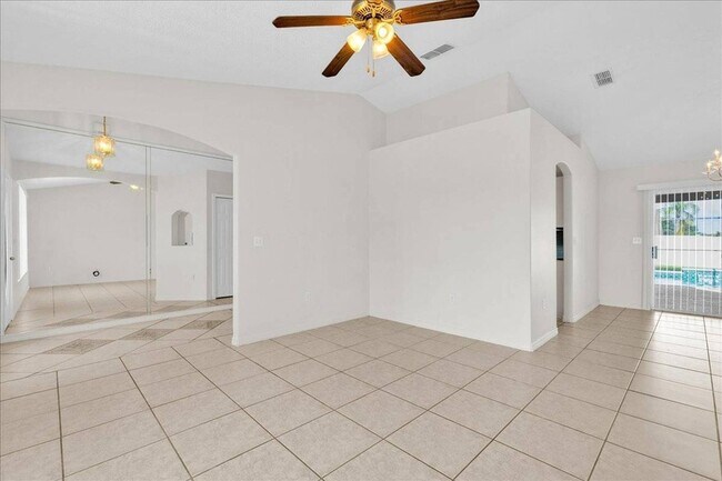 Photo - 112 Azalea Dr