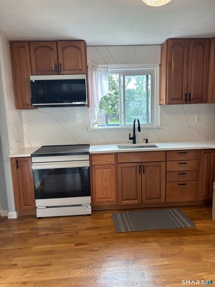 Photo - 691 Second Avenue