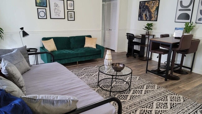 Photo - 218 Peachtree St NE Unit ID1299416P