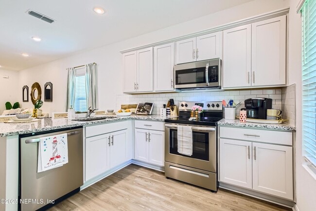 Building Photo - 78 Pamplona Dr