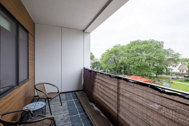 Photo - 1632 N Franklin Pl Unit ID1379005P