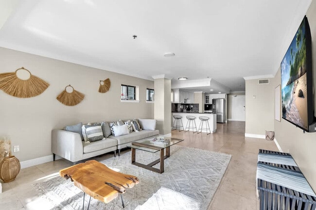 Photo - 6345 Collins Ave Unit ID1372335P