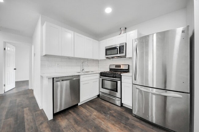 Photo - 5911 Easter St