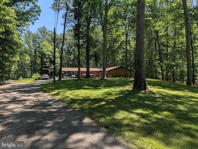 Photo - 6997 Gilbeth Rd