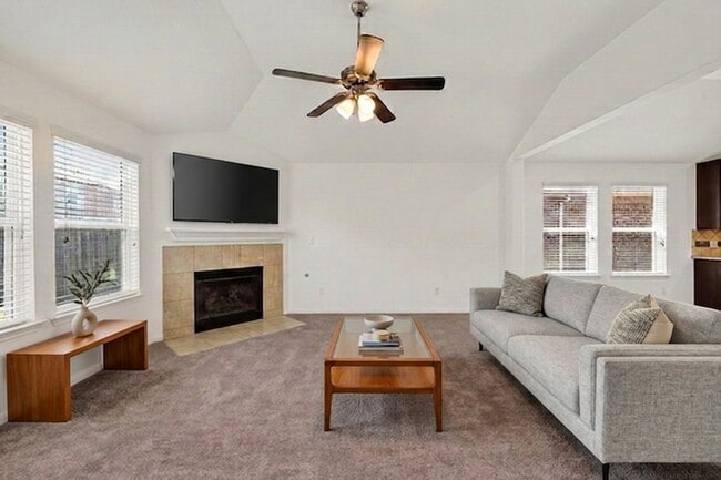 Photo - 3315 Madison Elm St