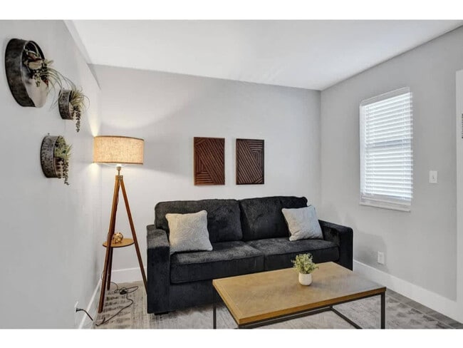 Building Photo - 50 Davie Blvd Unit SI ID1503957P