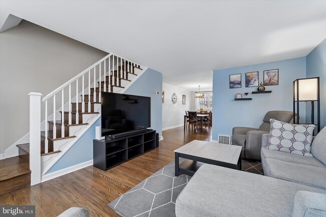 Photo - 273 Westbrook Dr