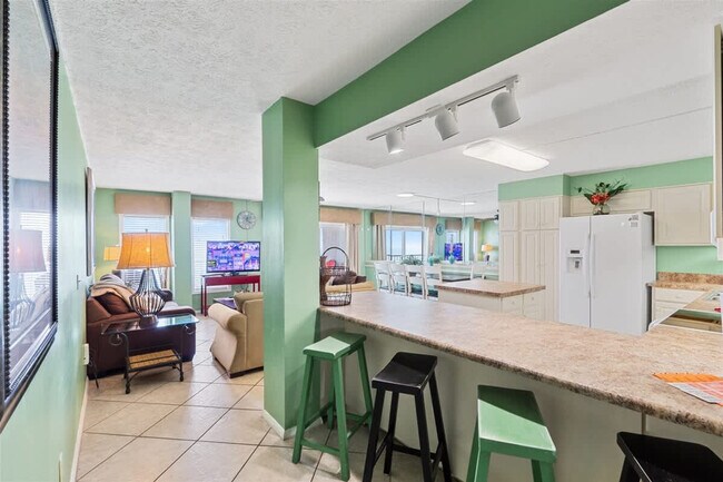 Photo - 8743 Thomas Dr Unit SI FL15-ID1355021P