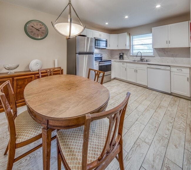 Photo - 301 S Lakeside Dr Unit 0070