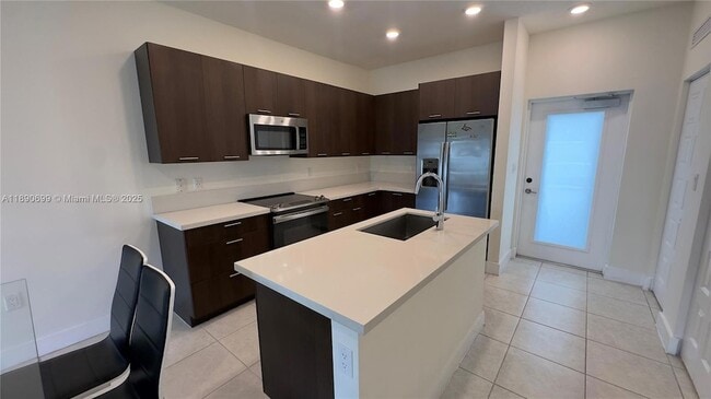 Photo - 8301 NW 41st St Unit B-409