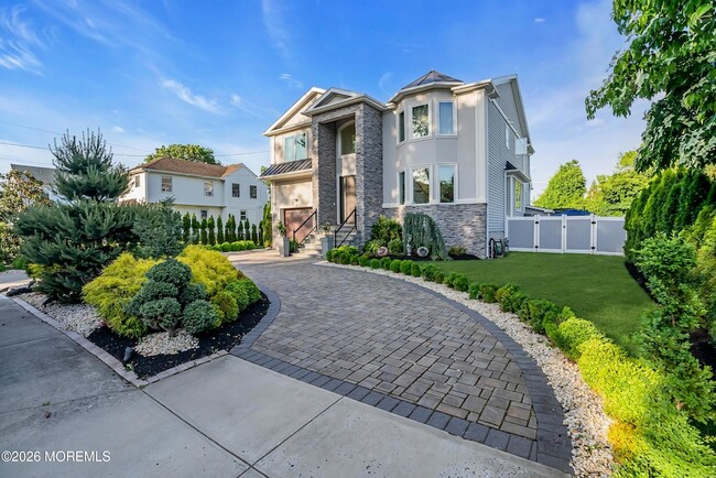 Photo - 243 Overbrook Ave