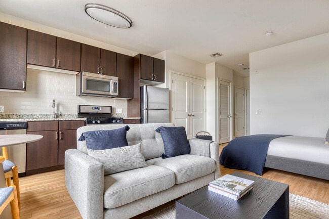 Photo - 333 Great River Rd Unit SI FL5-ID6224A