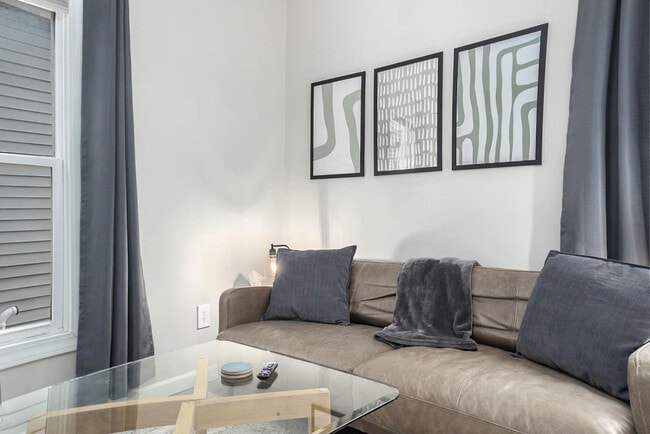 Photo - 415 6th St NW Unit ID1346772P