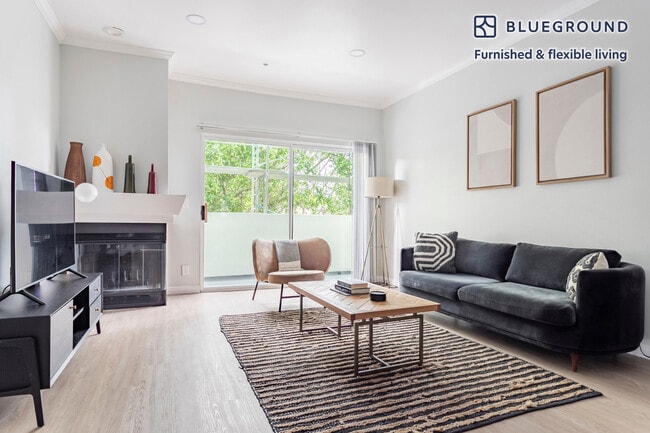 Building Photo - 16070 W Sunset Blvd Unit FL2-ID1426