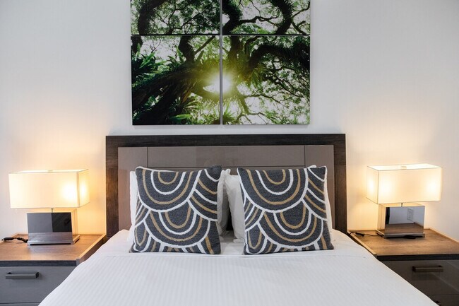 Photo - 1414 Grand St Unit SI ID1295528P