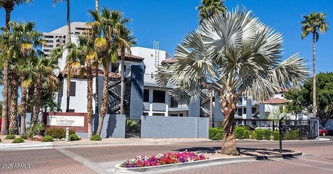 Building Photo - 1100 E Osborn Rd Unit 3