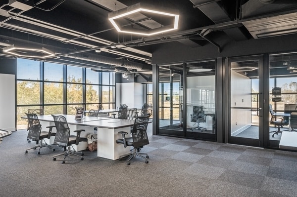 Photo - Norhart Oakdale