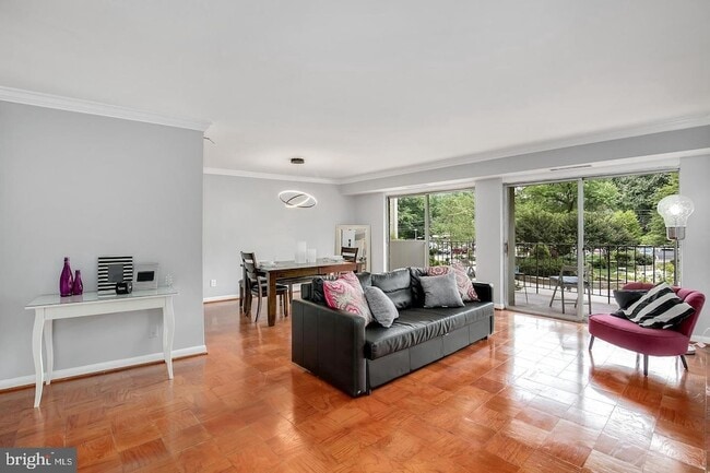 Photo - 9039 Sligo Creek Pkwy Unit 205
