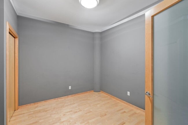 Photo - 401 N 2nd St