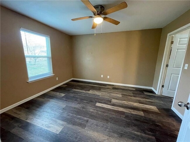 Photo - 2010 Cypress Pl Unit B