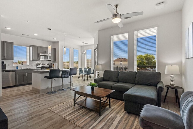 Building Photo - 12100 1/2 Ferrystone Glen Dr Unit ID1343252P