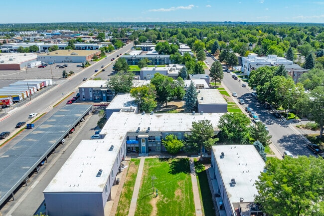 Ventana at Colorado Station Apartments - The Ventana at Colorado Station