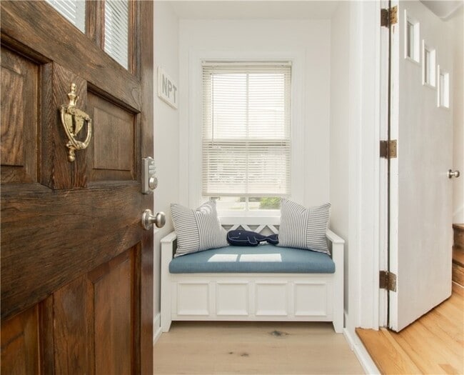 Building Photo - 33 Slocum St