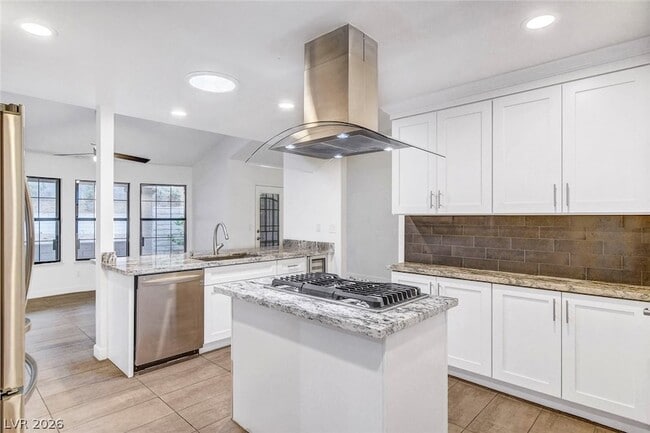 Photo - 211 Garfield Dr