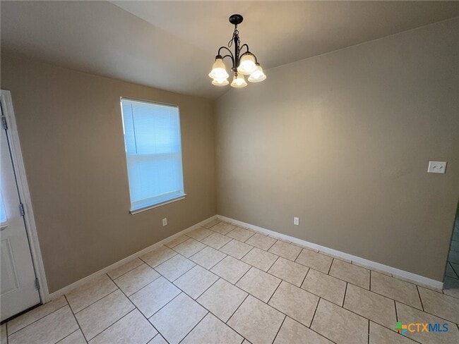 Photo - 1300 Vanguard Ln