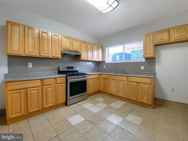 Photo - 5726 Florence Ave