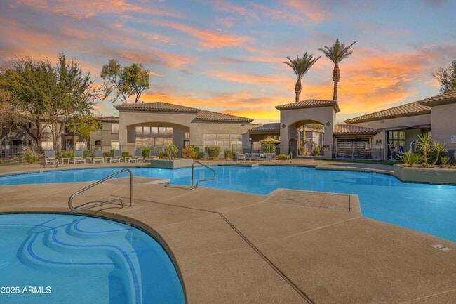 Building Photo - 17374 N 89th Ave Unit C1