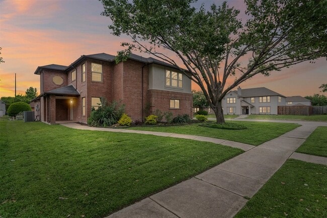 Photo - 6505 Tara Ln