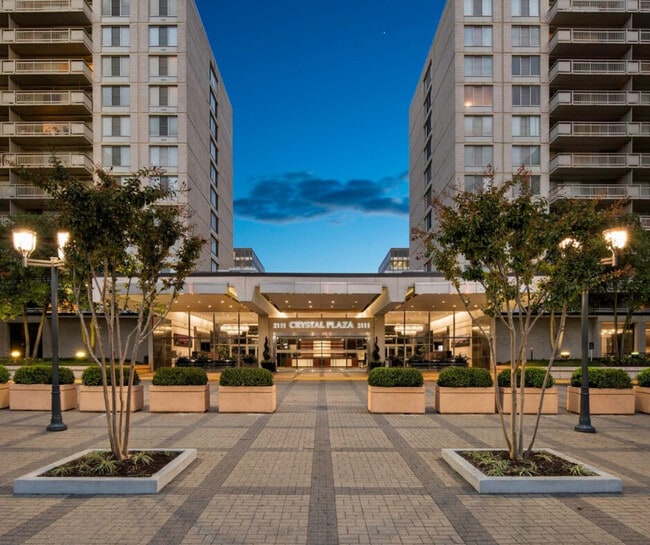 Photo - 2200a Crystal Dr Unit ID1330187P