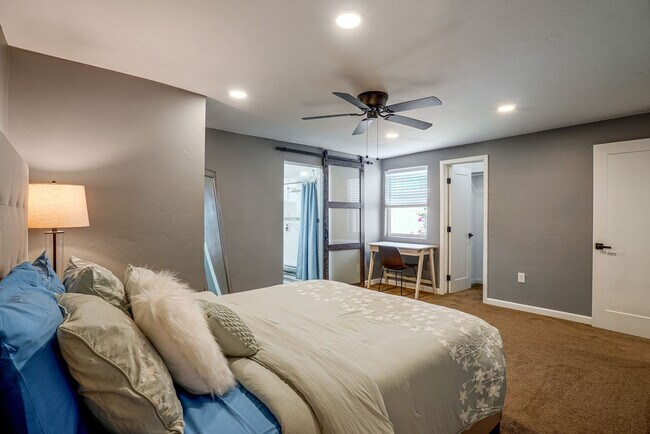Photo - 1021 E Silver St Unit SI ID1628282P