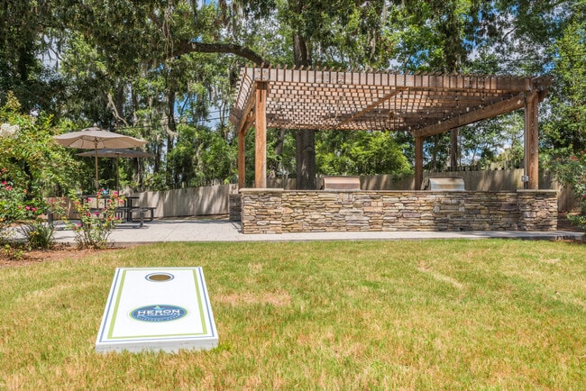 Photo - Heron on the Bluffs