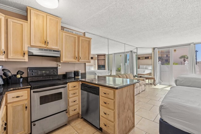 Photo - 8817 S Thomas Dr Unit ID1354907P