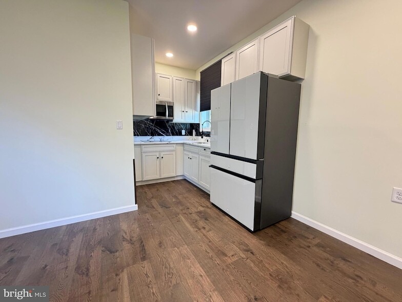 Photo - 6708 Longridge Dr