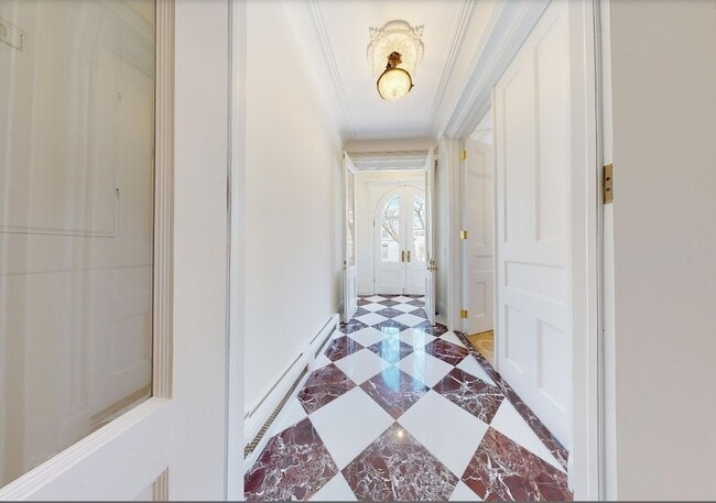 Photo - 43 Madison Ave